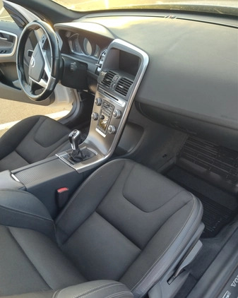 Volvo XC 60 cena 68800 przebieg: 258000, rok produkcji 2014 z Tarnobrzeg małe 121
